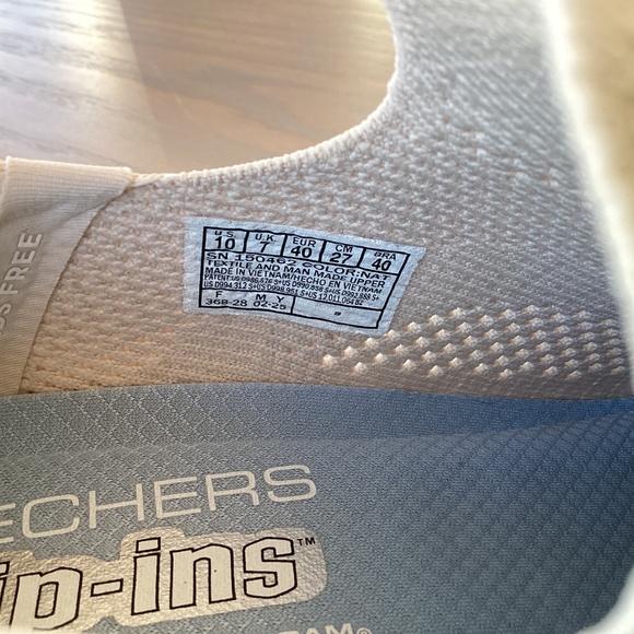 Skechers Slip-ins with Air-Cooled Memory Foam - Picture 4 of 6